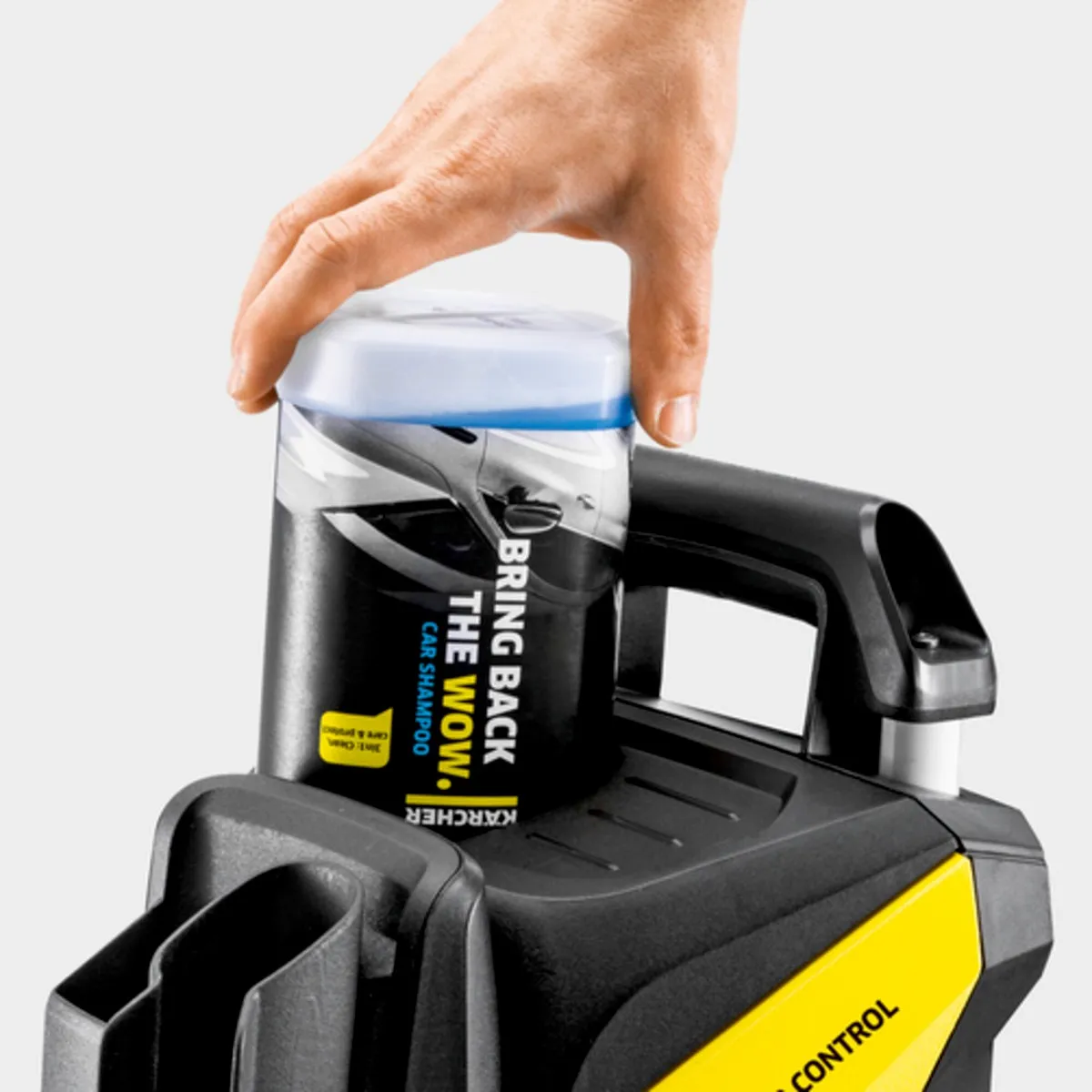 Plug ’n’ Clean – le système de détergent de Kärcher